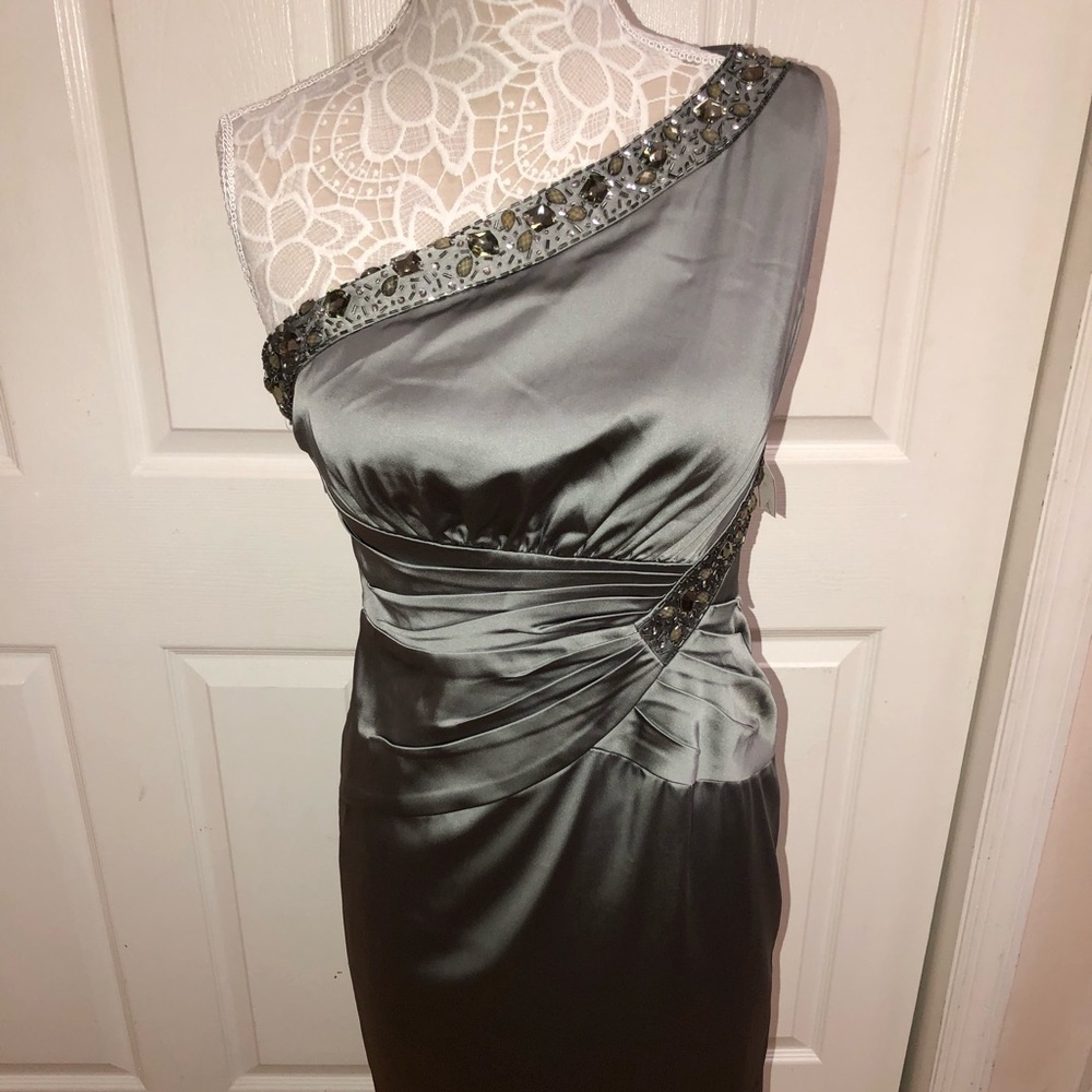 ELEGANT ELIZA J ONE SHOULDER SILVER MIDI DRESS